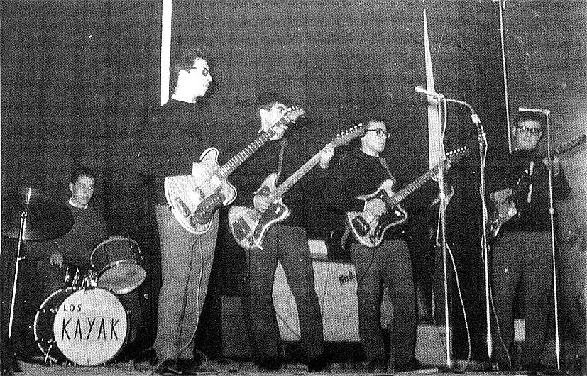 Los Kayak